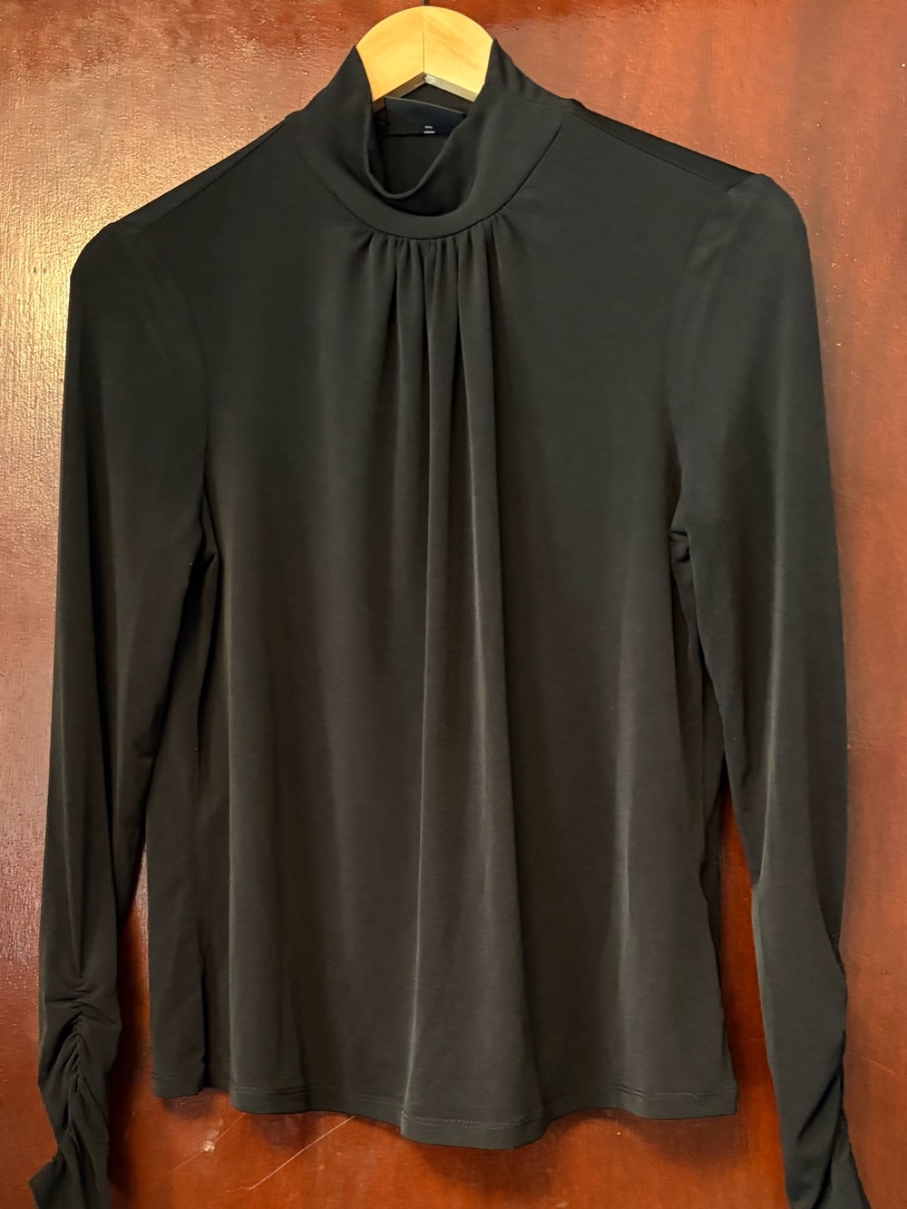 Women 7th Avenue Design Studio New York & Company Black Neck Long Sleeve Top